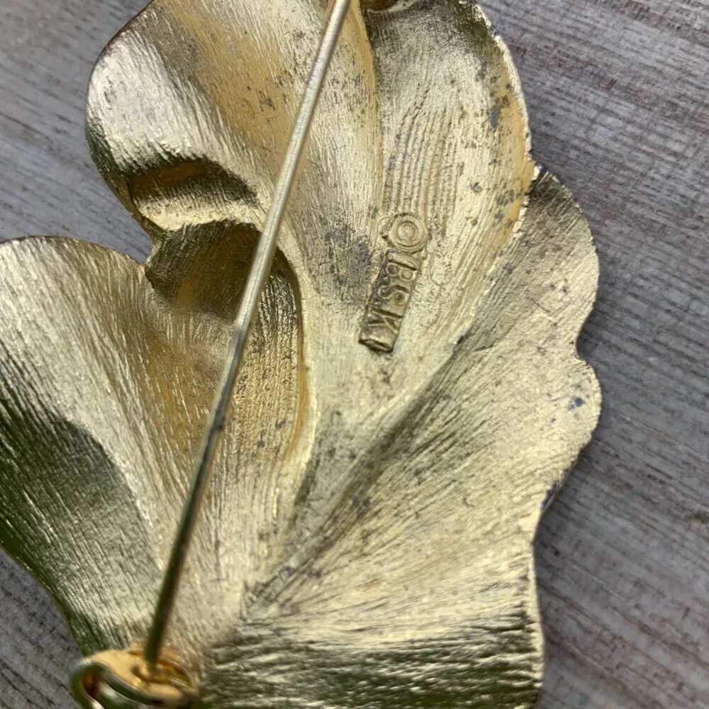 BSK Vintage Brushed Textured Gold Tone Leaf Brooch Pin